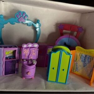 Vintage Polly Pocket Lot Rock n Pop stage and concert, Wardrobe,Dog show/Vanity
